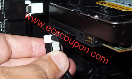 SATA HDD、SSD与NVMe硬盘差异比较:选择哪一个好?-趣云笔记